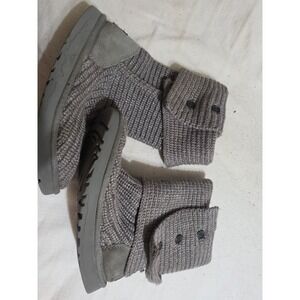 UGG Australia Isla Grey Knit Button Boots Womens 7 Mid Calf 1016555 Sweater Boot